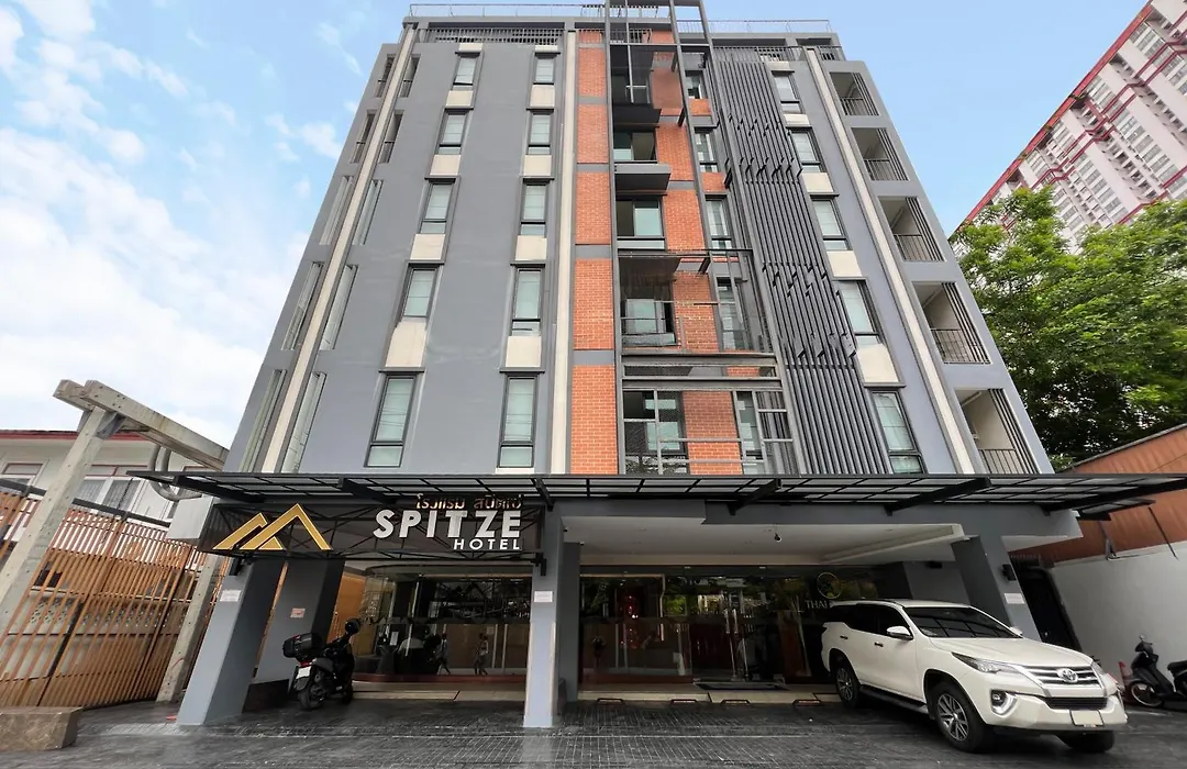Spittze Hotel Pratunam-1